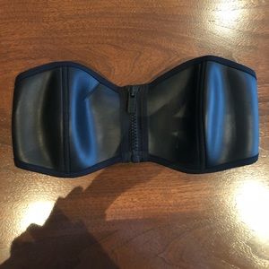 Triangl bandeau bikini top